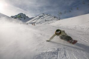 9 persoonsbusje huren voor wintersport zoals snowboarden